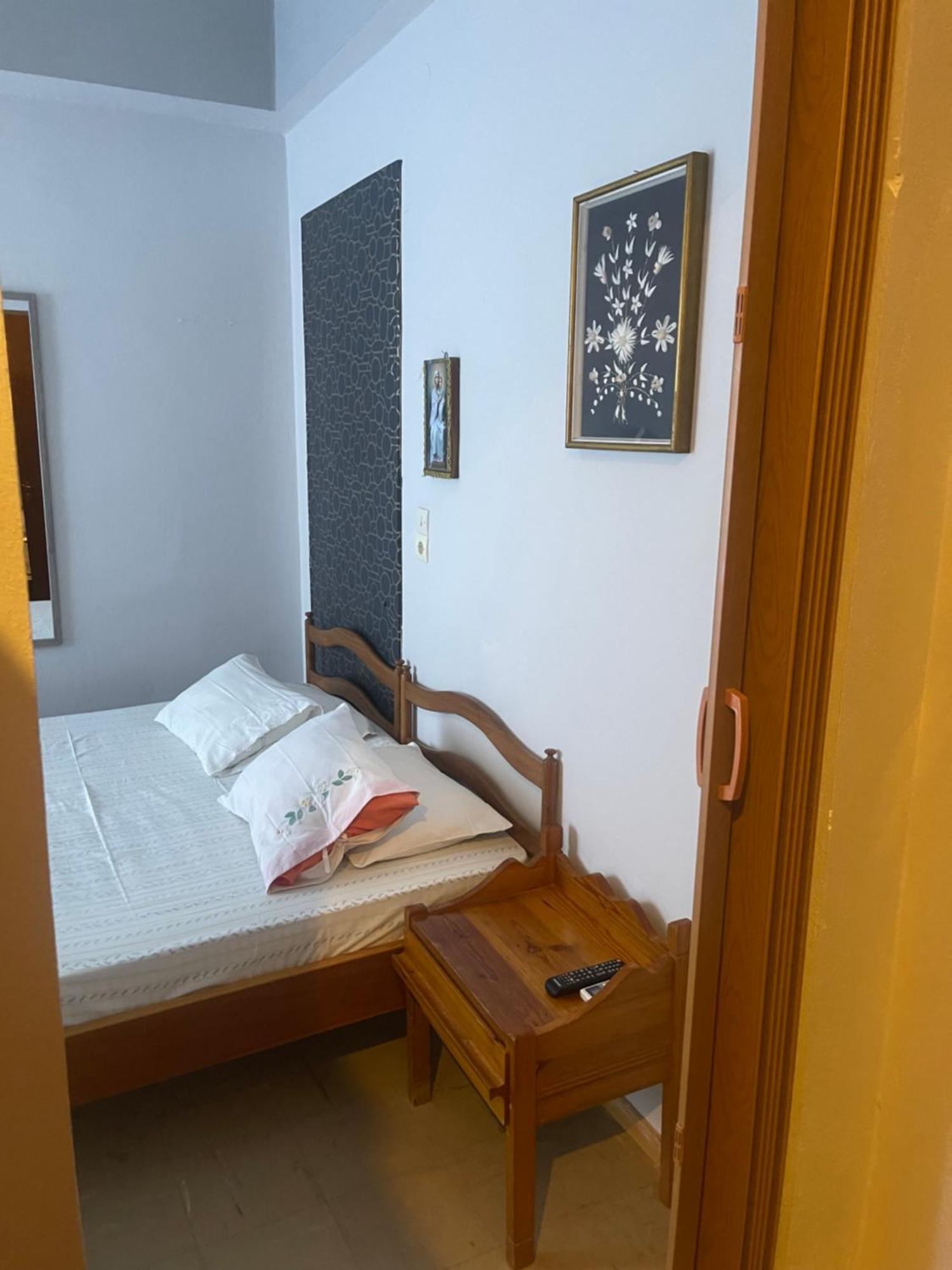 Pislis Rooms Kamena Vourla Esterno foto