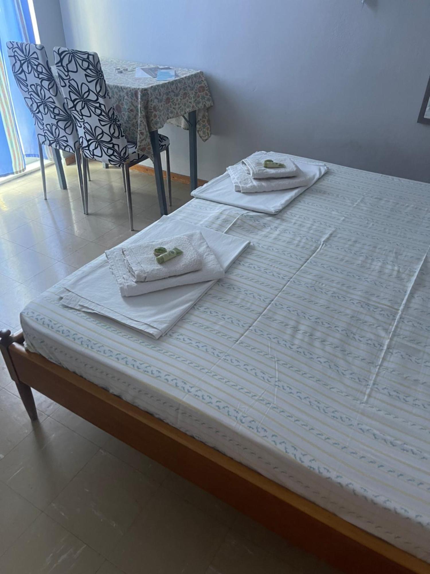 Pislis Rooms Kamena Vourla Esterno foto