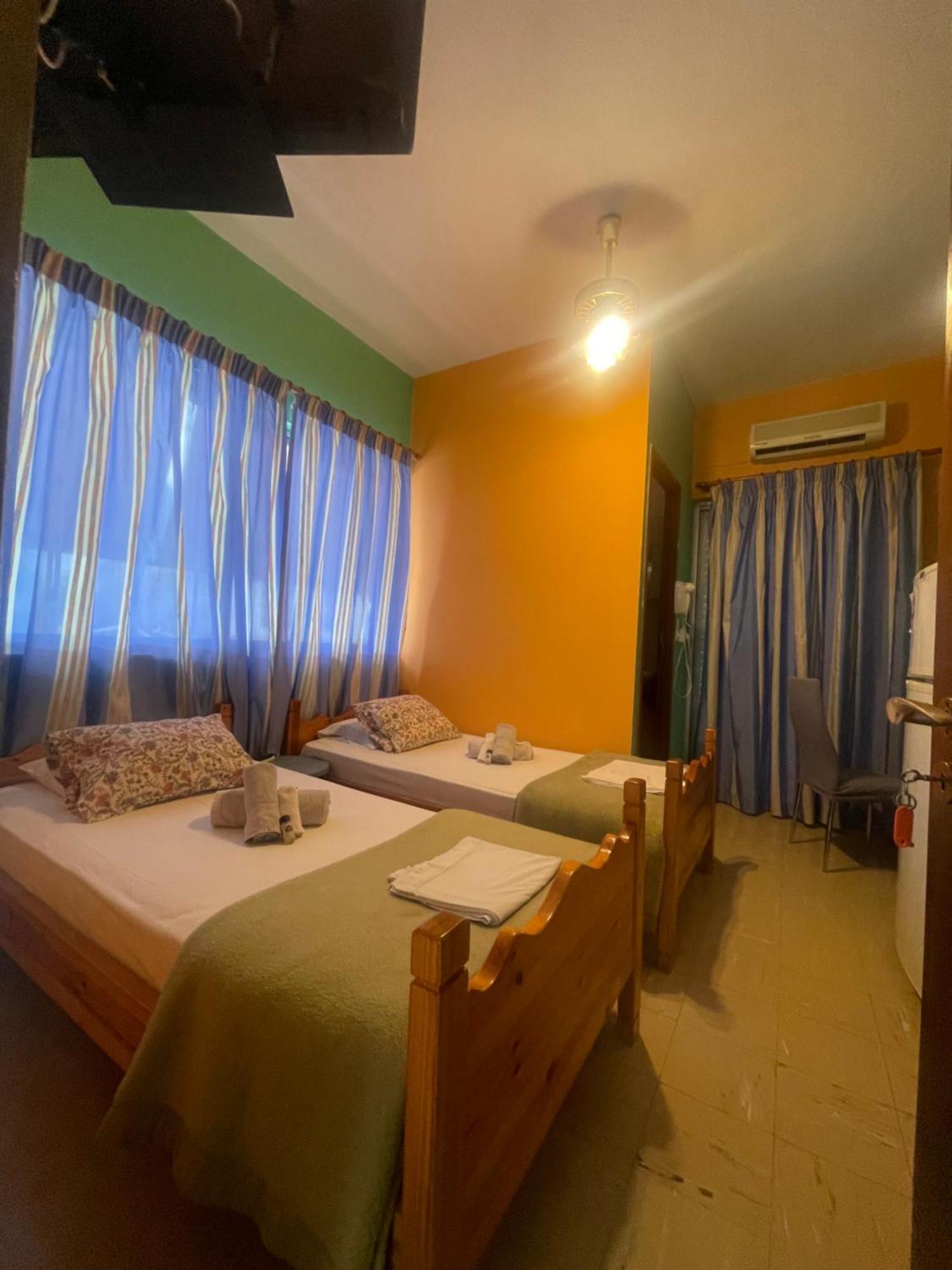 Pislis Rooms Kamena Vourla Esterno foto