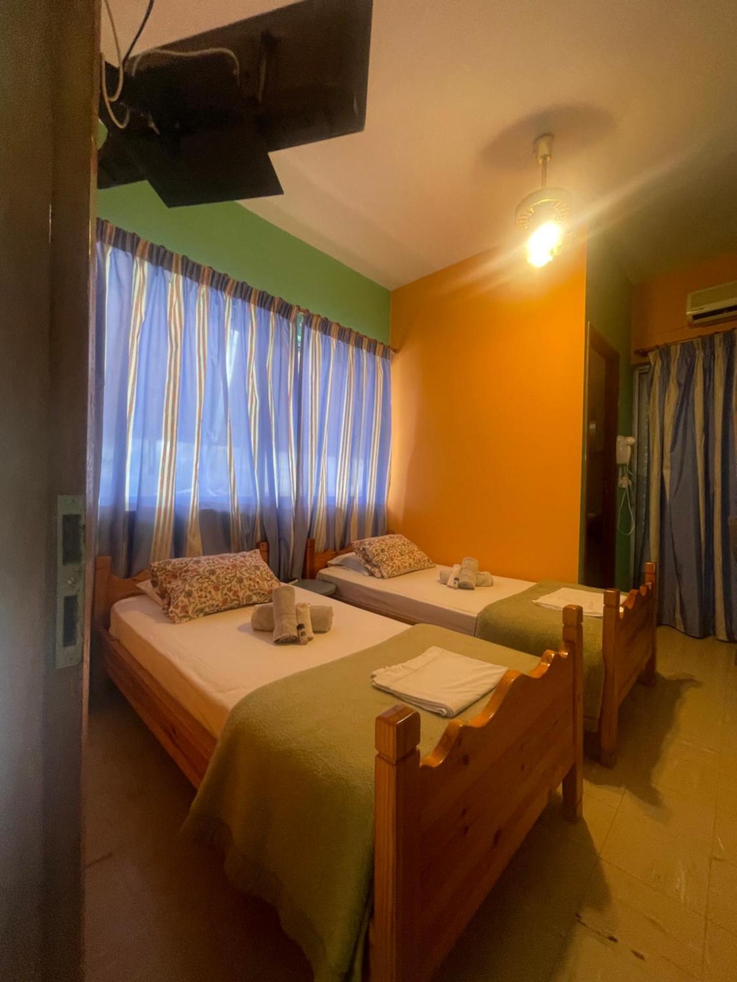 Pislis Rooms Kamena Vourla Esterno foto